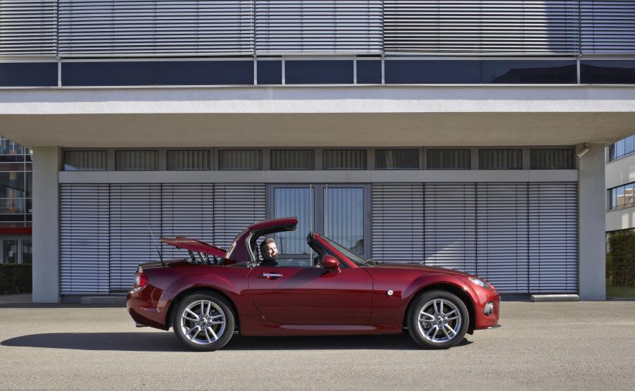  Mazda MX-5 2012 года  (фото 42 из 60)